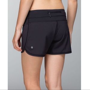 LULULEMON Groovy Run Shorts